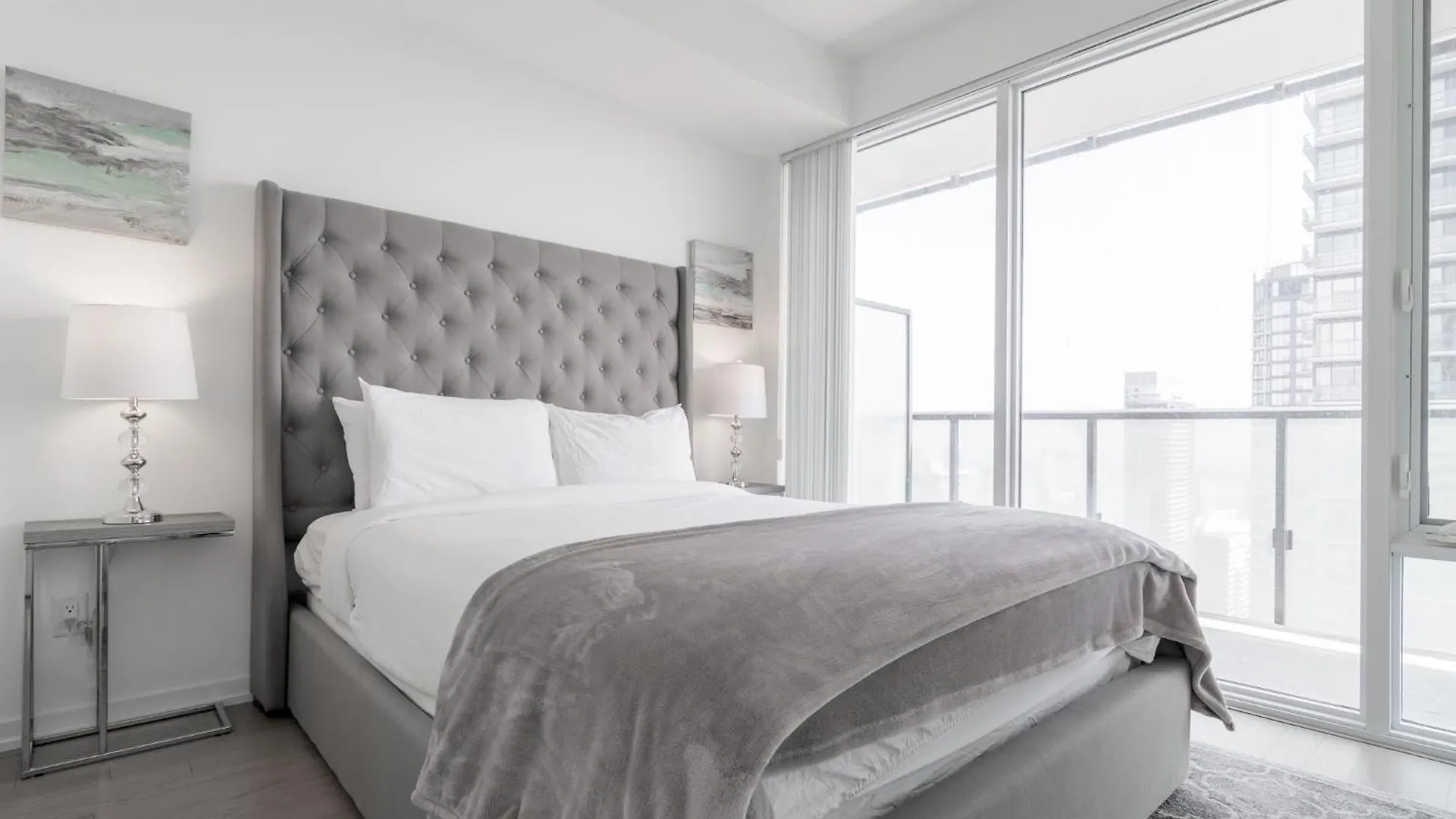Premium Suite 39Th Fl - City View تورونتو